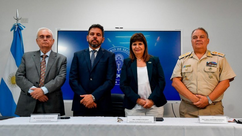 Bullrich habilitó a Prefectura a utilizar